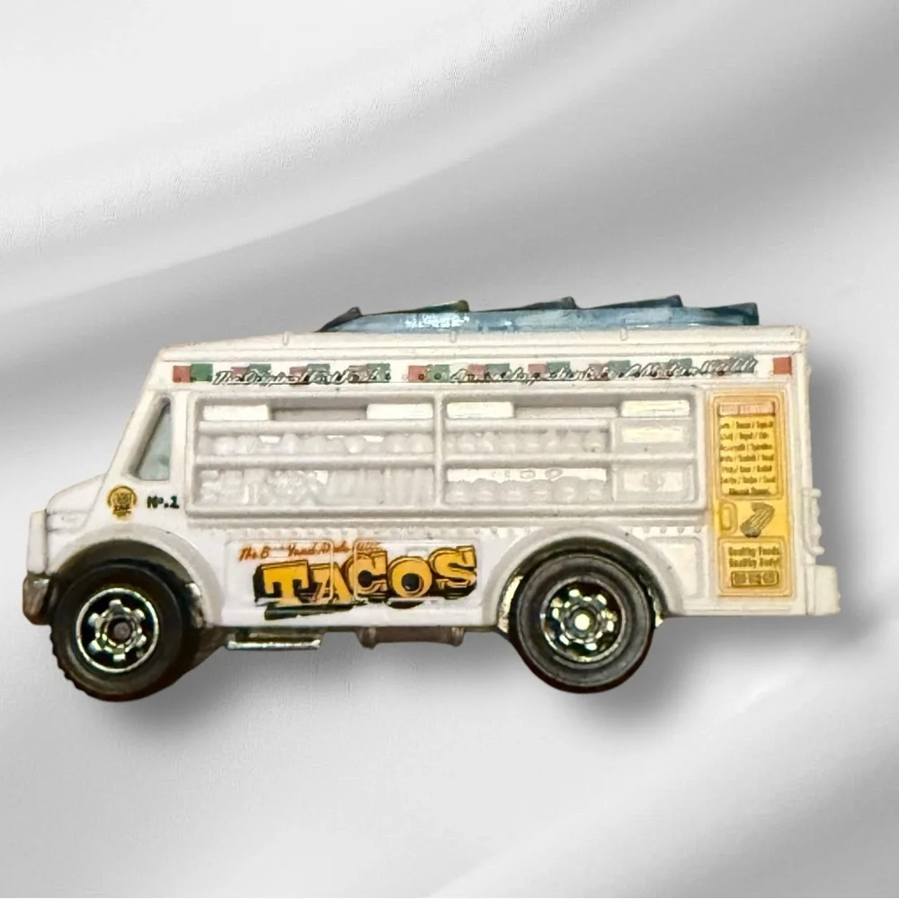Mattel‎ Matchbox MB999 Chow Wagon Fast Food Tacos Truck Collector Car 2014